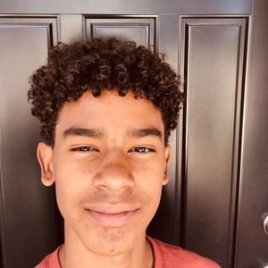 Meet your Posher, Lorenzo